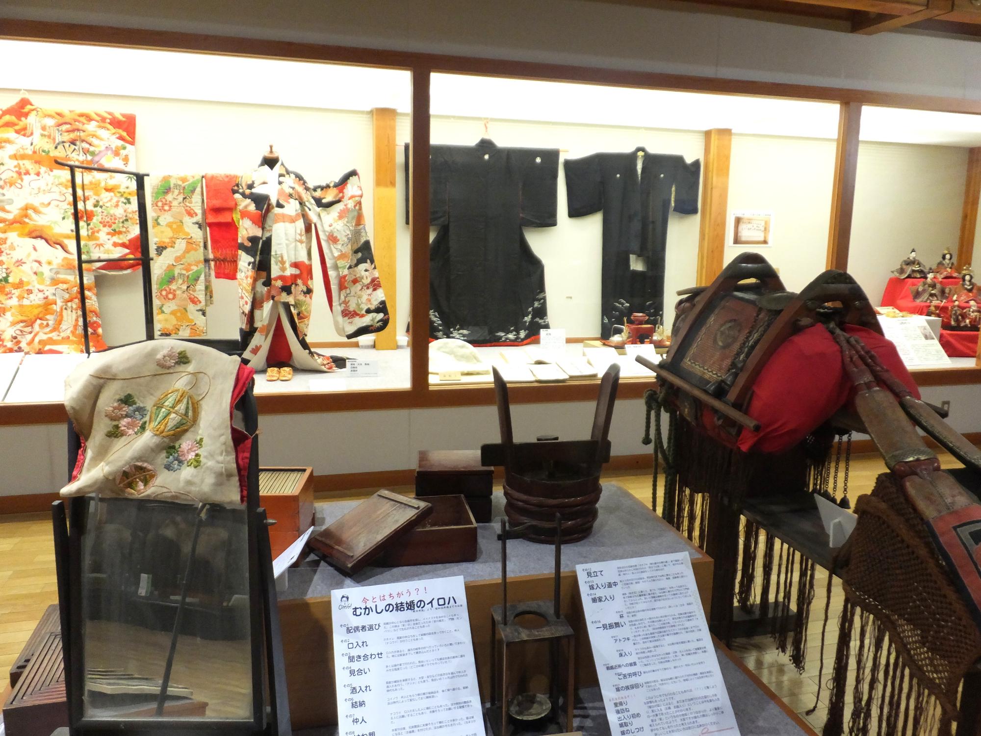 〈朝日村の結婚〉