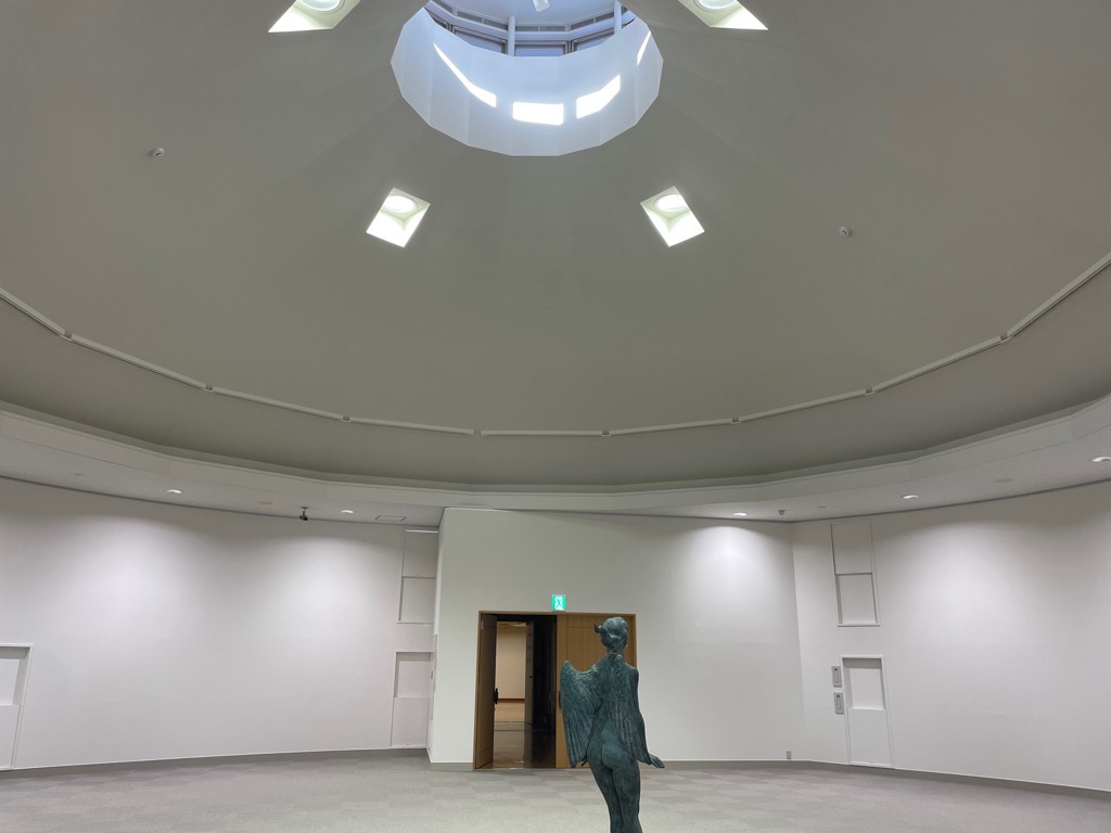 新しくなった美術館ギャラリー