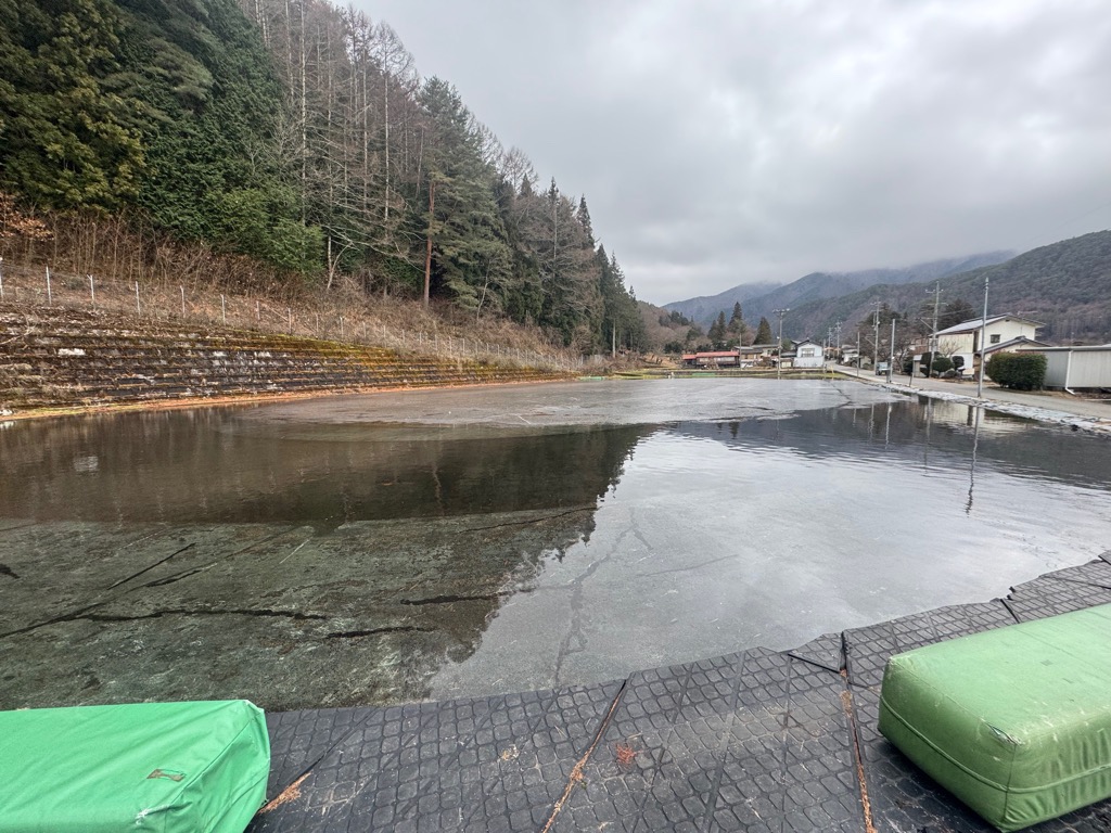 令和7年12月23日（火曜日）時点でのスケート場の様子